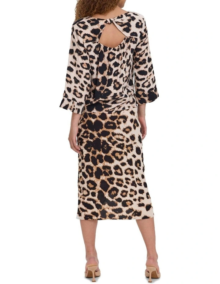 Buy π₯° Vero Moda Ulina 3/4 Sleeve V-Neck Top In Dew Aop π - Image 2